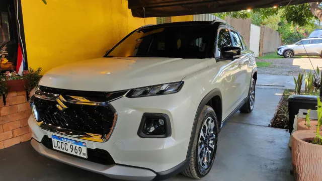 SUZUKI GRAND VITARA HYBRID 4X4 - foto 1