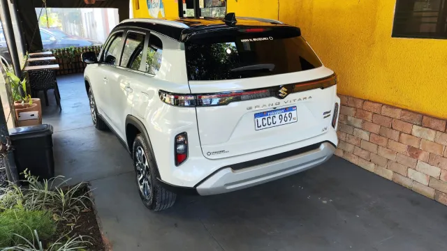 SUZUKI GRAND VITARA HYBRID 4X4 - foto 3